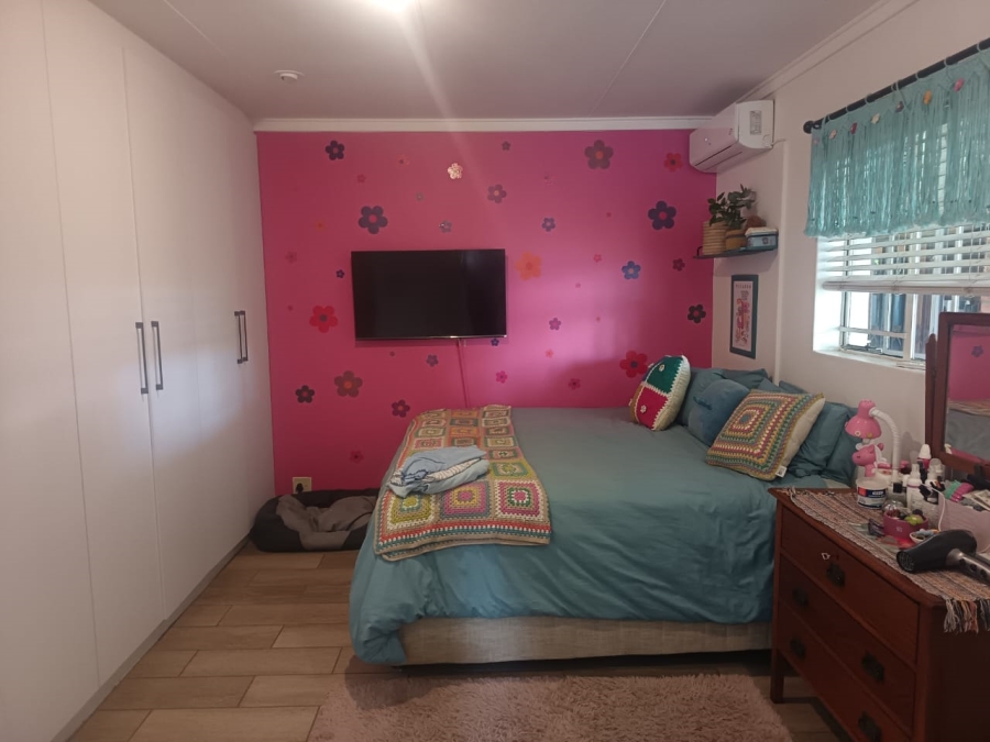 3 Bedroom Property for Sale in Roylglen Gardens Northern Cape